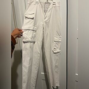 Aritzia TNA Off-White Cargo Pants Women’s size 0